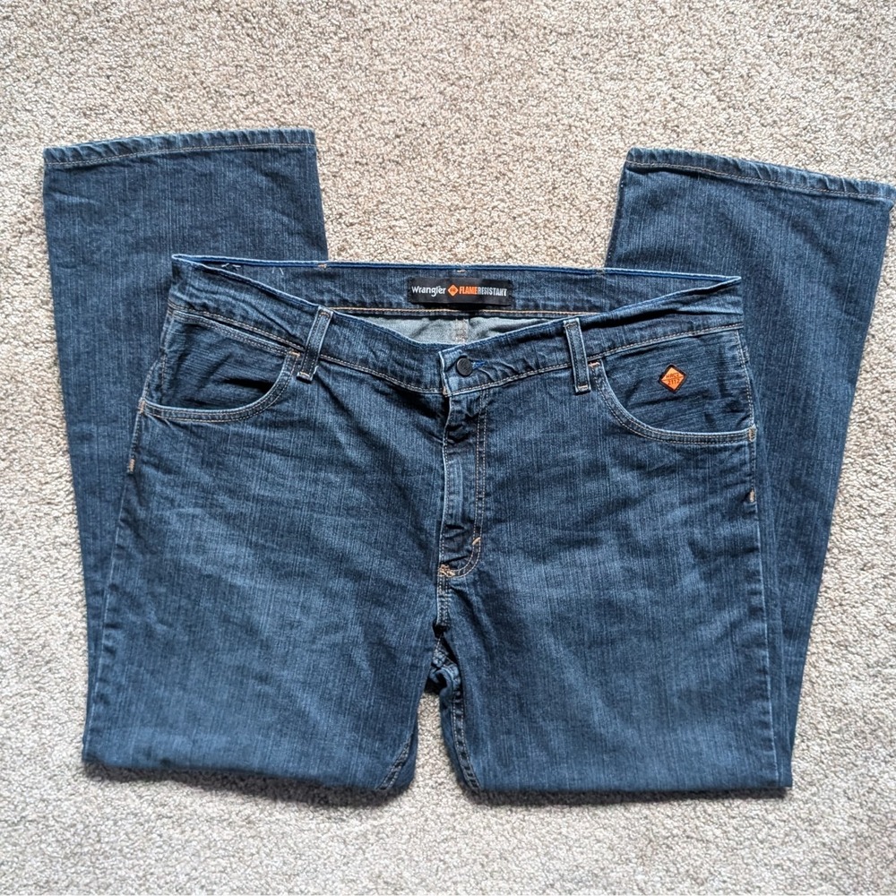Wrangler FR Mens 40x32 Jeans Denim Bootcut Dark Wash Work Outdoor Pant CAT2